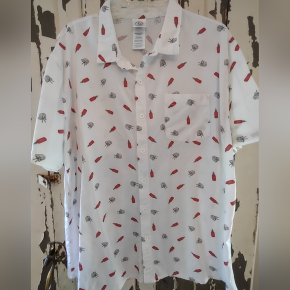 TUONG OF SRIRACHA, XL BUTTON UP